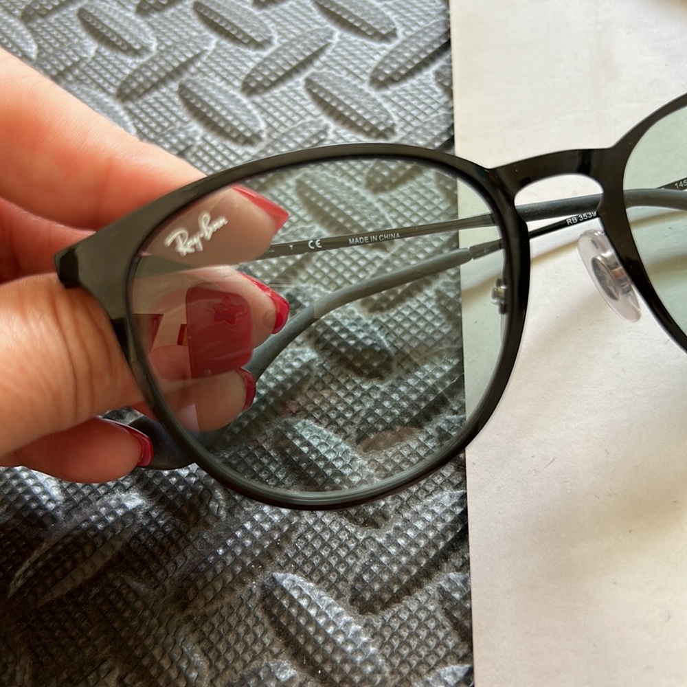 Ray-Ban sunglasses - Picture 2 of 16